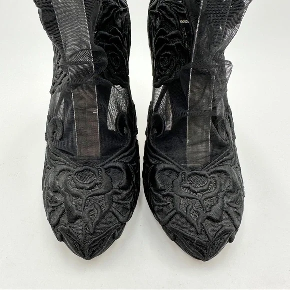 Dolce & Gabbana Embroidered Mesh Stretch-lace Sock Boots In Black - Picture 3 of 14